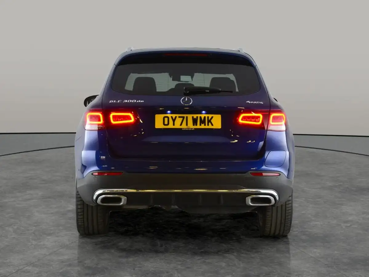 2021-mercedes-benz-glc-class-20-glc300de-amg-line-premium-306ps-station-wagon-5d-big-12