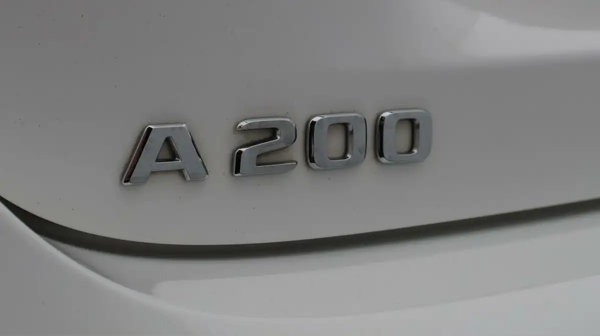 2020-mercedes-benz-a-class-13-a200-amg-line-premium-plus-hatchback-5d-7g-dct-big-21