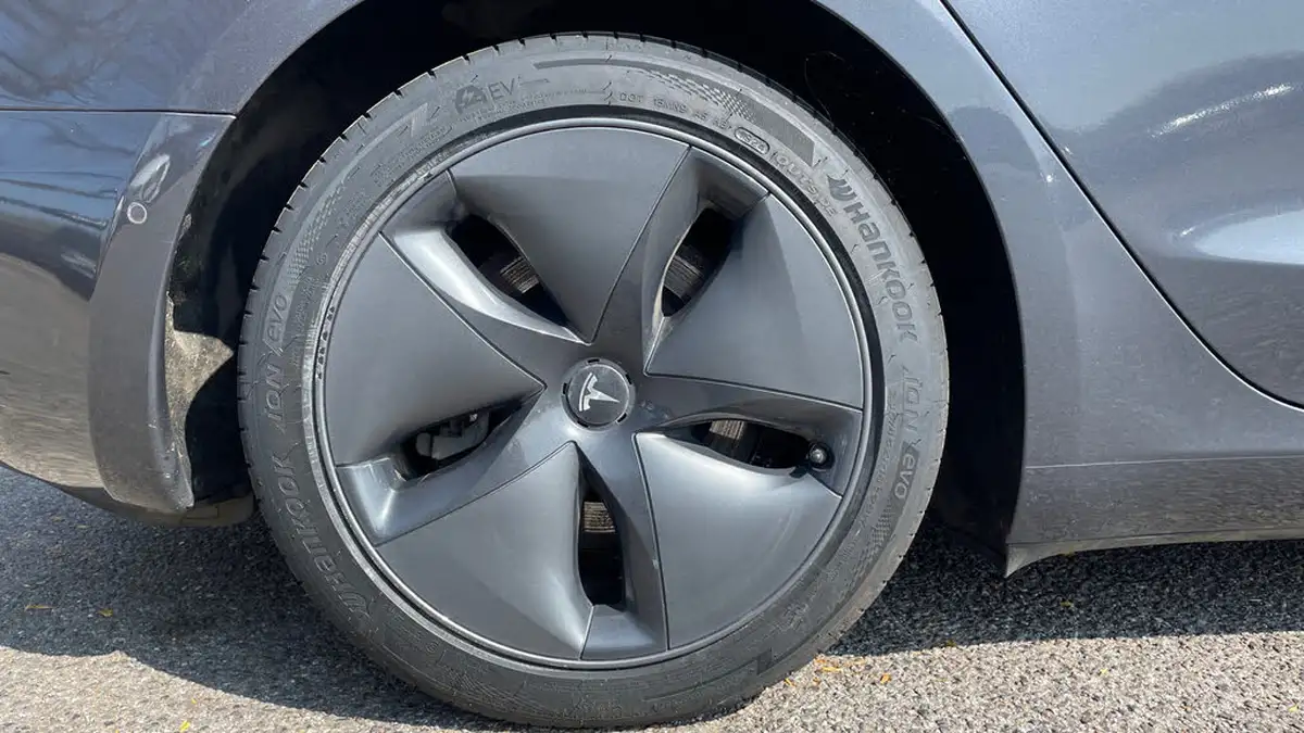 2019-tesla-model-3-e-long-range-4x4-big-18