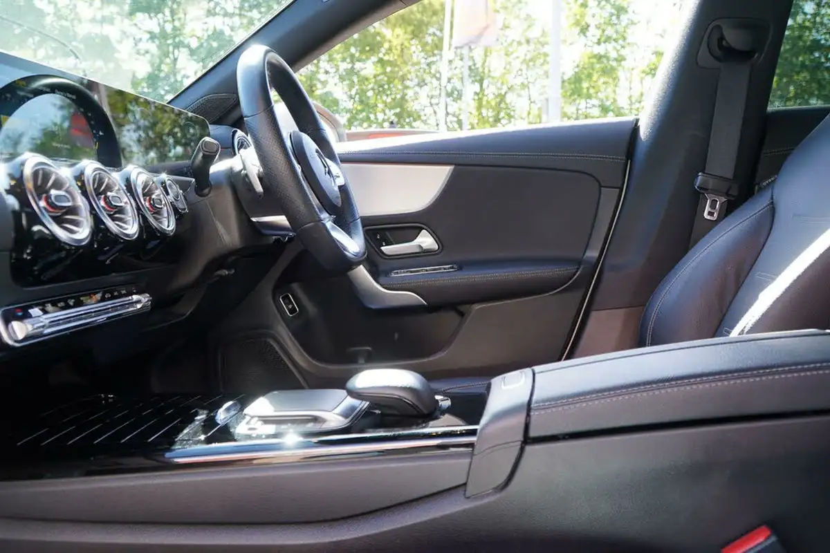 2022-mercedes-benz-cla-13-cla-180-amg-line-premium-plus-coupe-4d-big-64