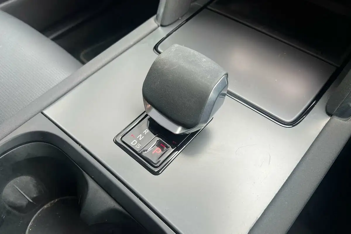 2024-land-rover-discovery-sport-20-d200-s-big-49