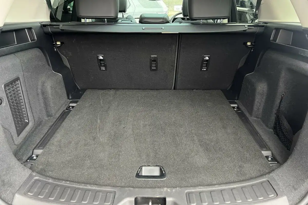 2024-land-rover-discovery-sport-20-d200-s-big-25