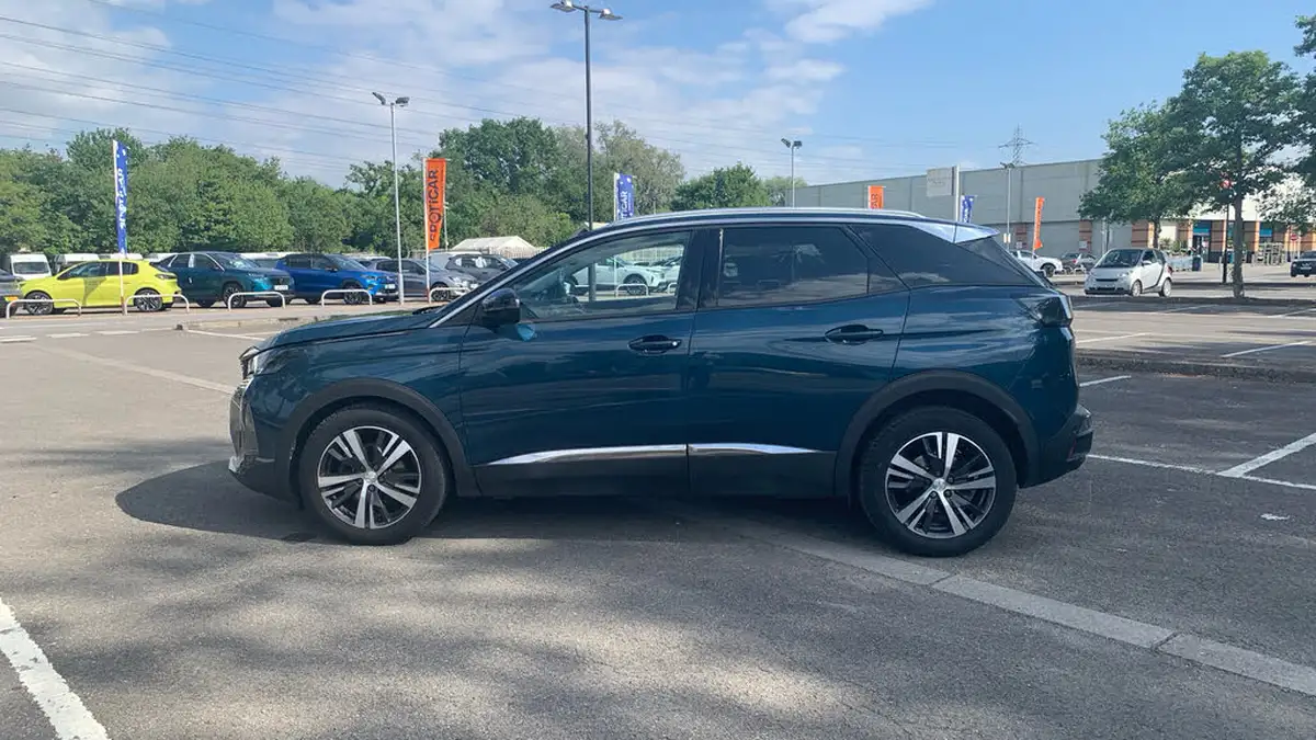 2022-peugeot-3008-suv-12-puretech-allure-premium-eat8-big-5