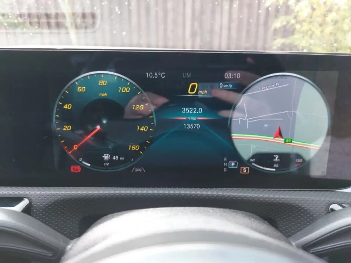 2021-mercedes-benz-cla-13-cla-180-amg-line-premium-coupe-4d-big-18