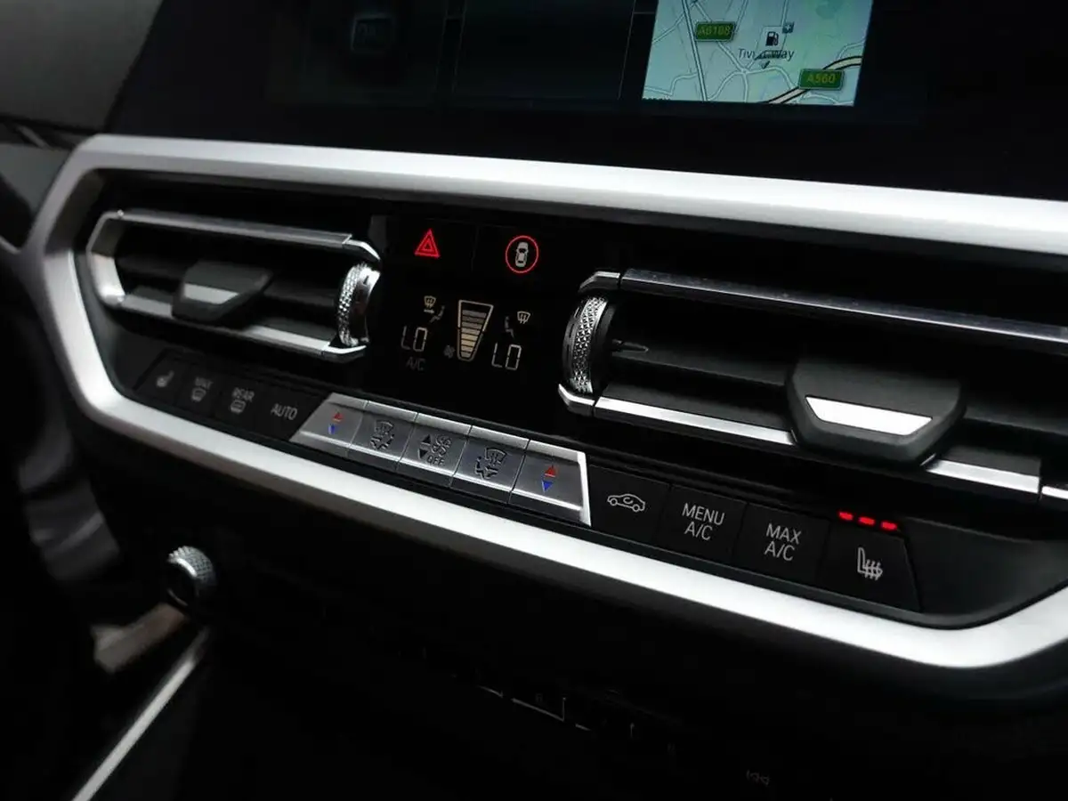 2019-bmw-3-series-big-34