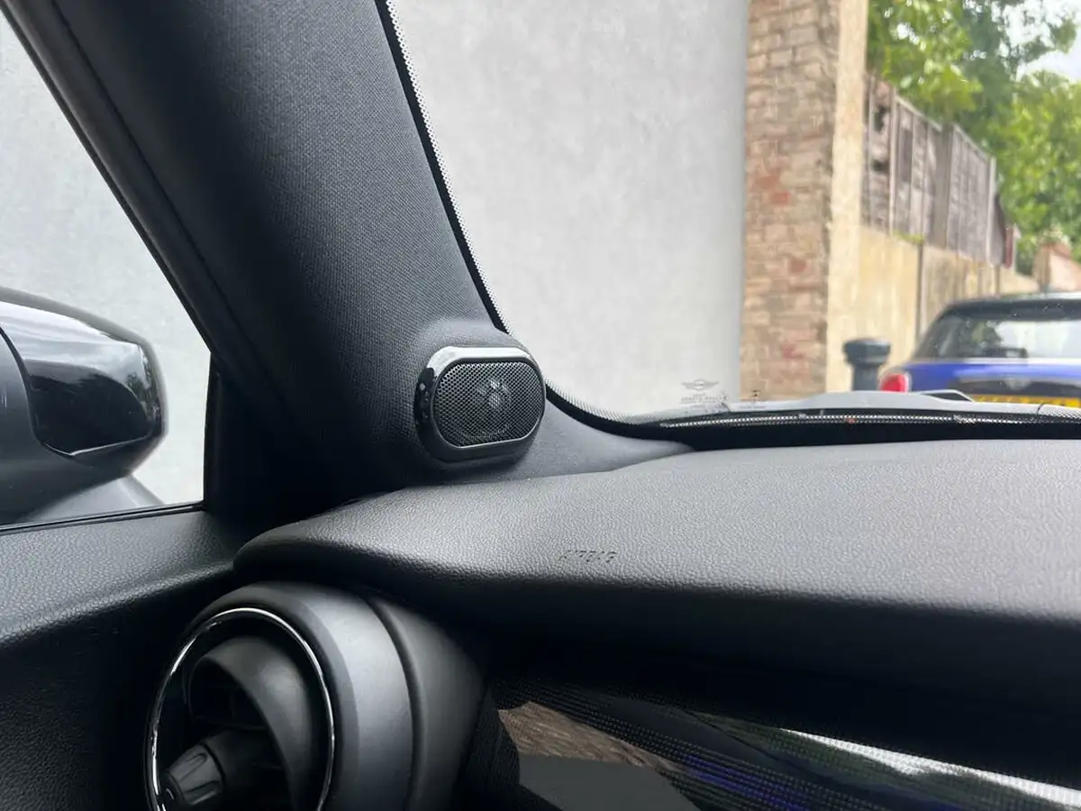 2019-mini-cooper-20-cooper-s-exclusive-189bhp-hatchback-3d-auto-big-22