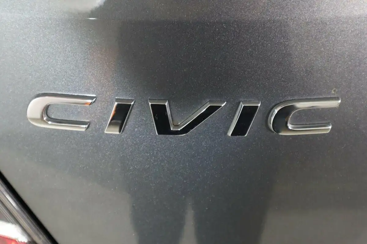 2018-honda-civic-10-vtec-turbo-sr-126ps-hatchback-5d-cvt-big-24