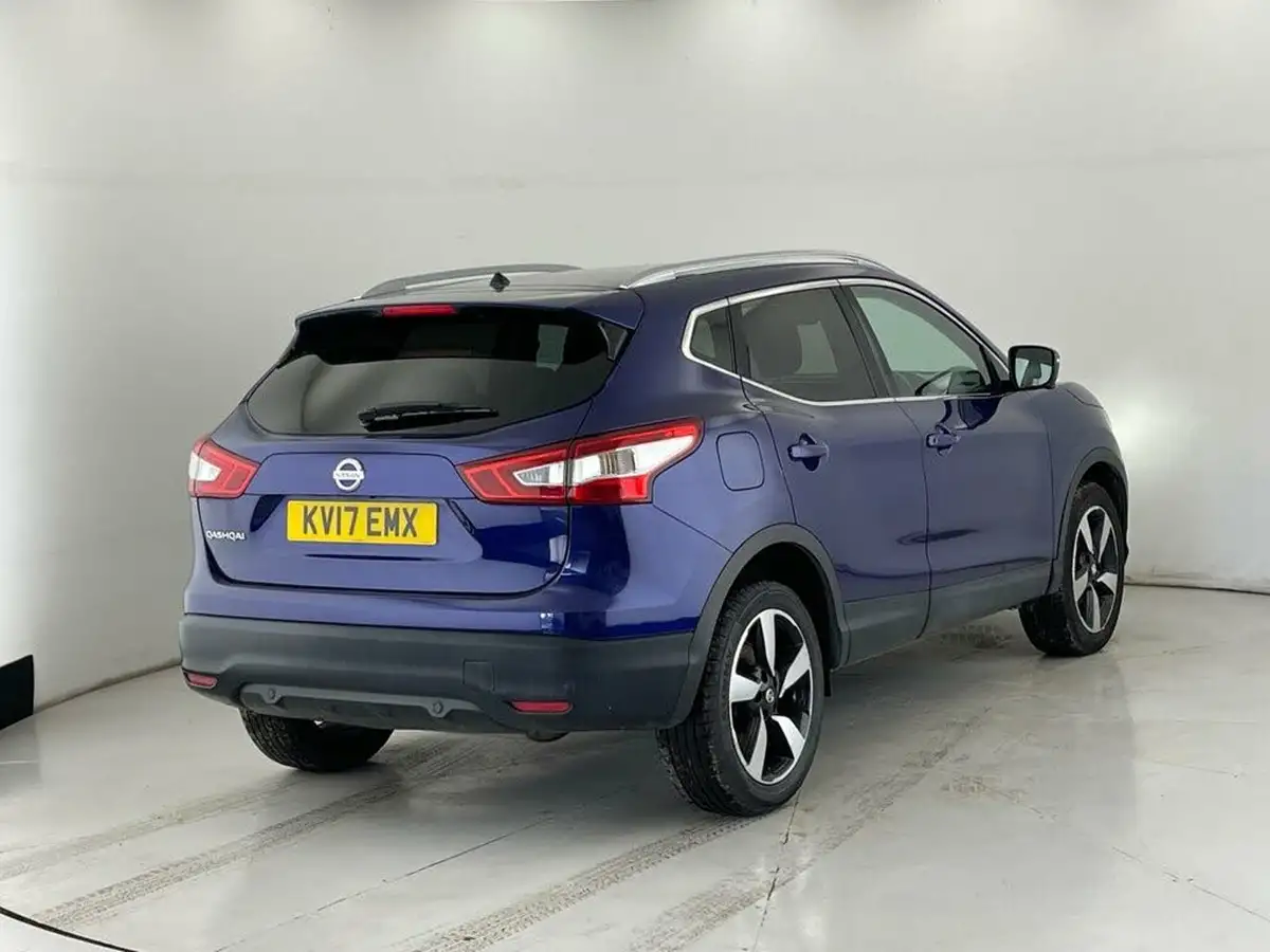 2017-nissan-qashqai-15dci-n-connecta-99g-big-3