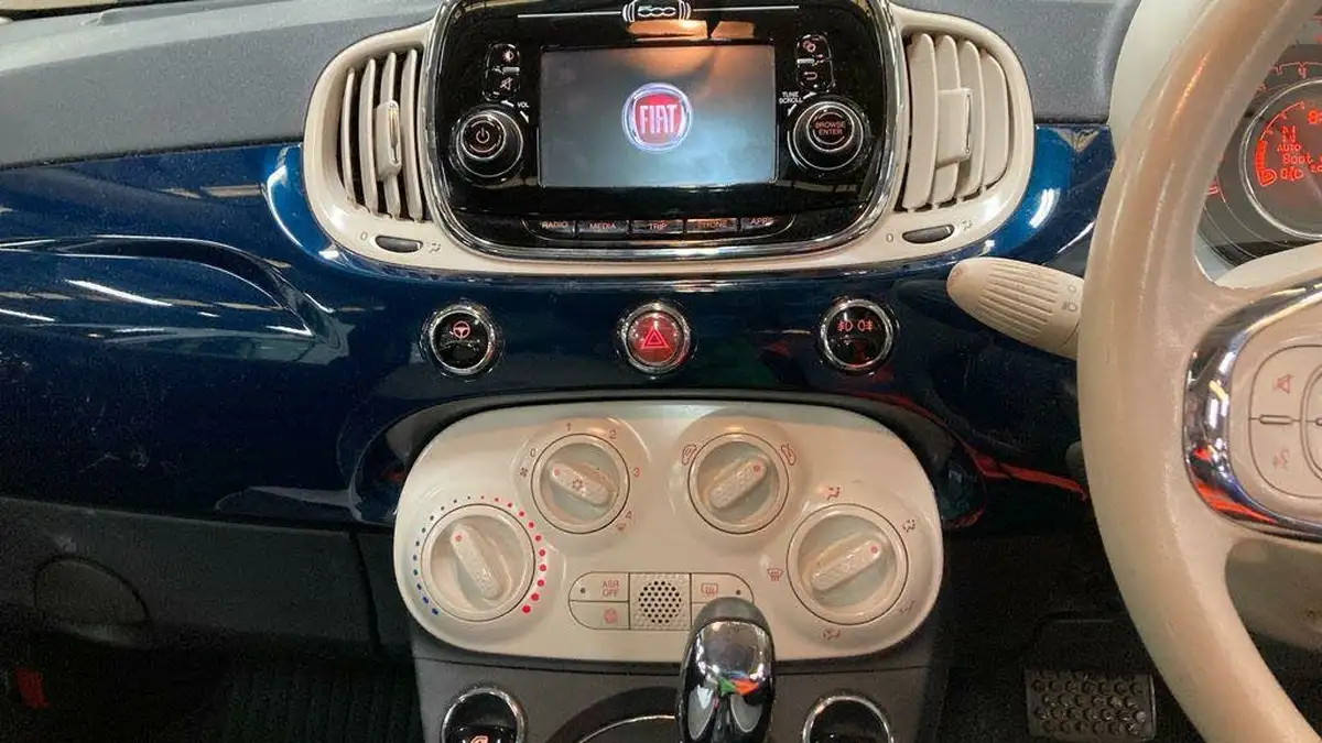 2015-fiat-500-12-lounge-ss-dualogic-big-12