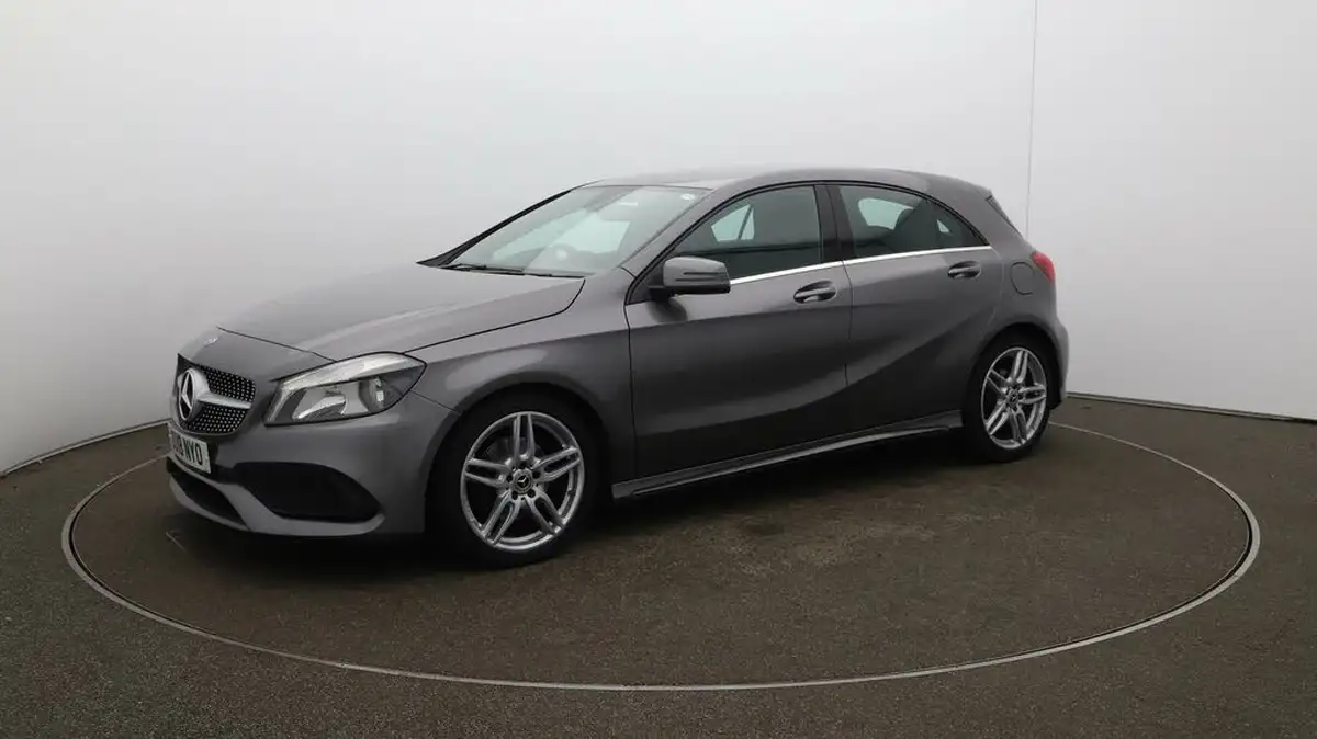 2018-mercedes-benz-a-class-16-a180-amg-line-ss-7g-dct-big-67