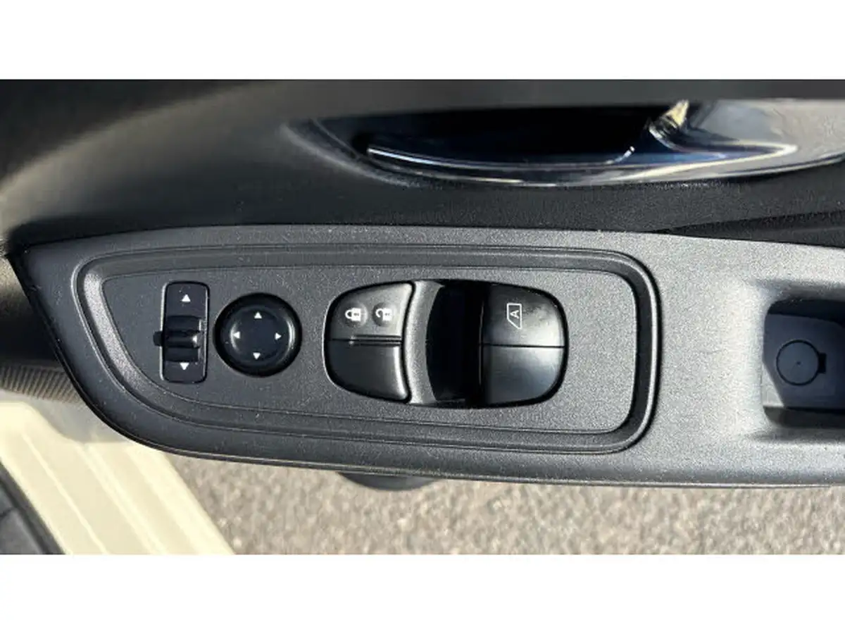 2021-nissan-micra-10-ig-t-acenta-big-37