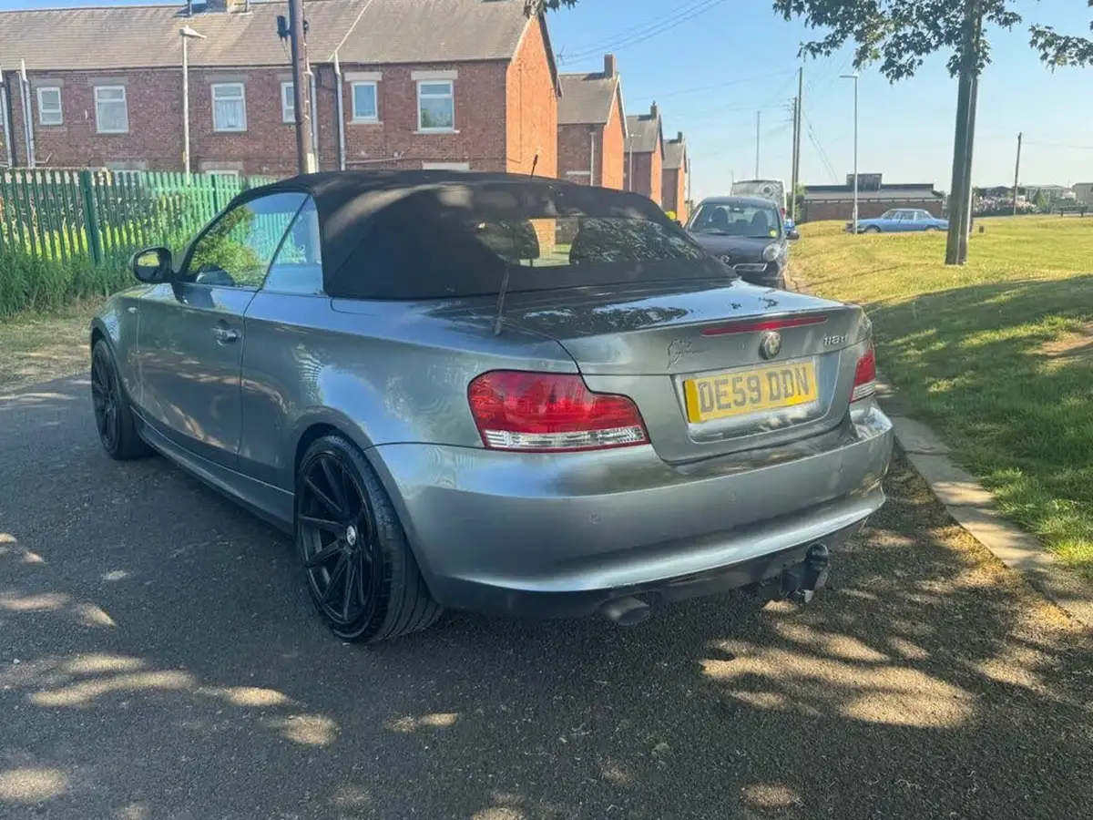 2009-bmw-1-series-20td-118d-sport-convertible-2d-big-10
