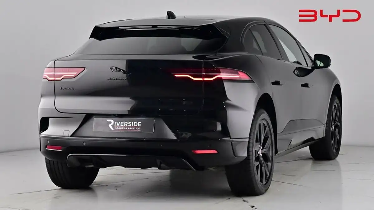 2023-jaguar-i-pace-ev400-hse-black-big-6