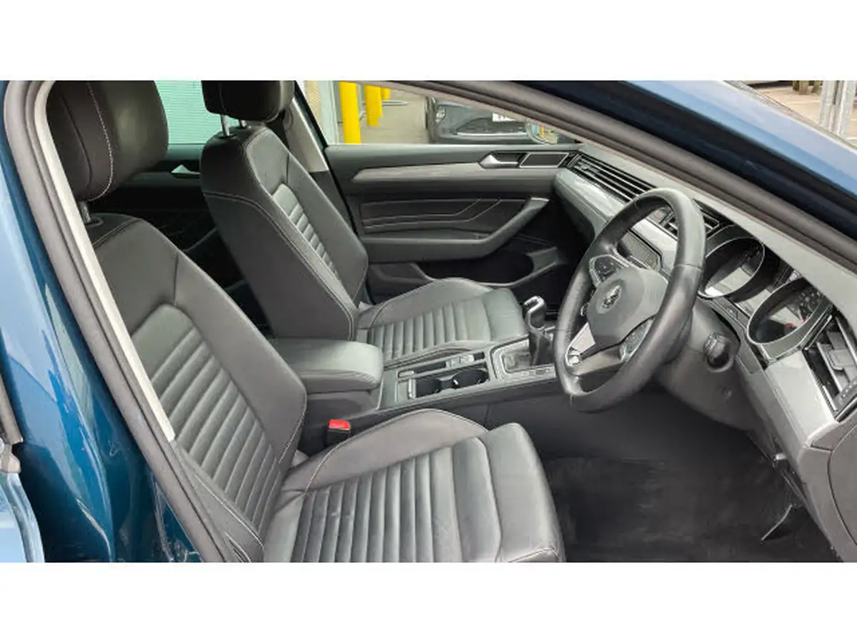 2020-volkswagen-passat-15-tsi-sel-saloon-4d-big-14