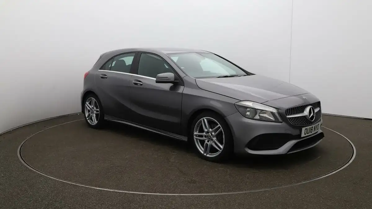 2018-mercedes-benz-a-class-16-a180-amg-line-ss-7g-dct-big-43