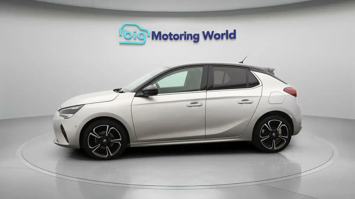 2022-vauxhall-corsa-12i-elite-edition-big-3