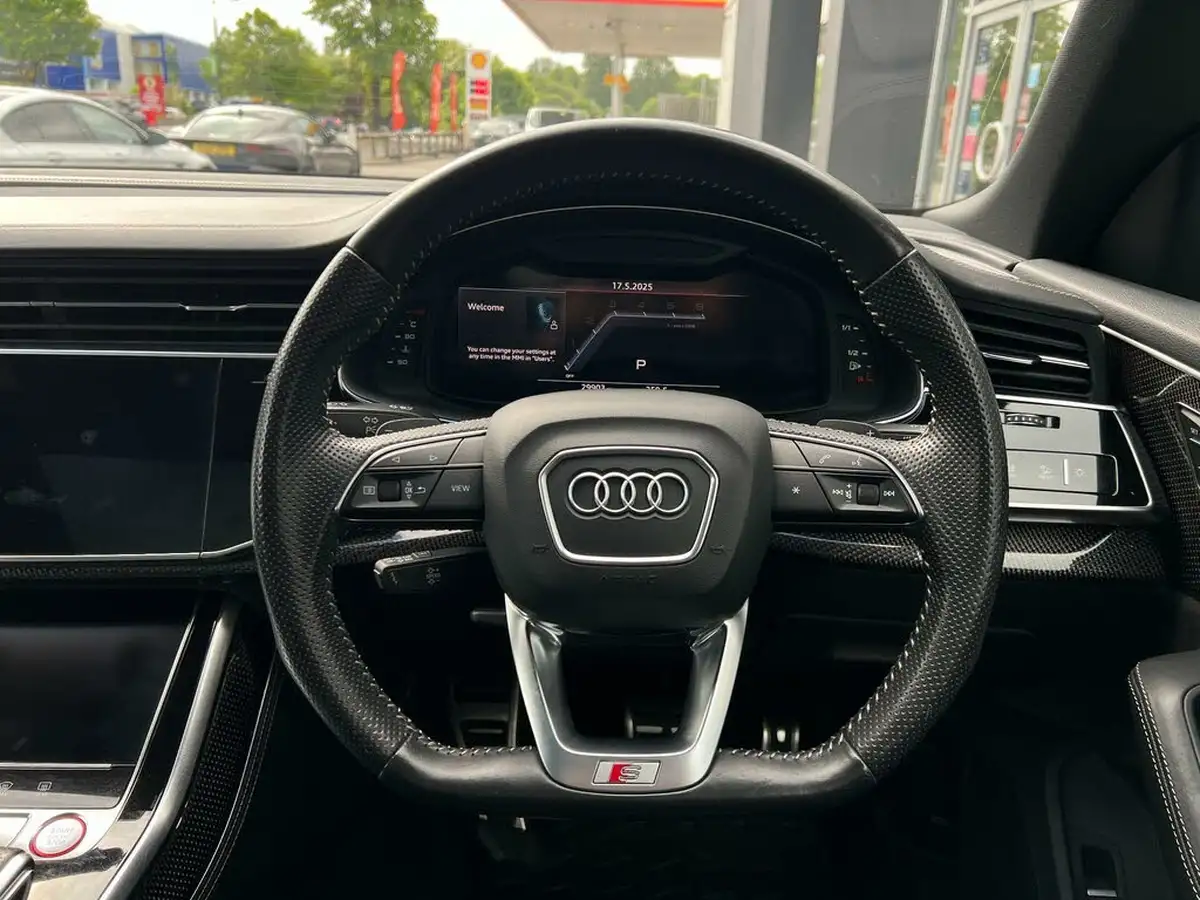 2020-audi-sq8-40tdi-big-16