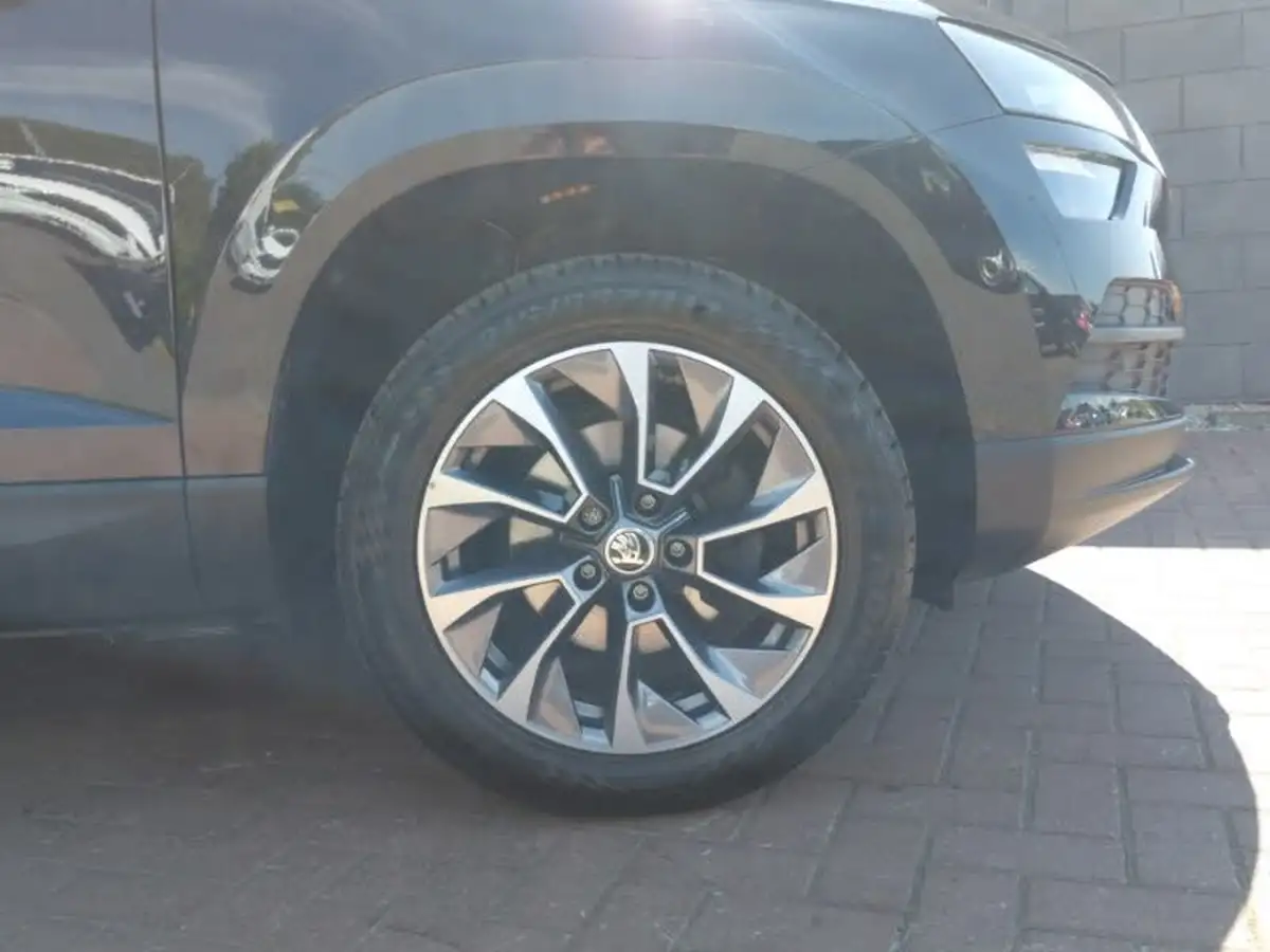 2020-skoda-karoq-15-tsi-se-drive-dsg-big-13