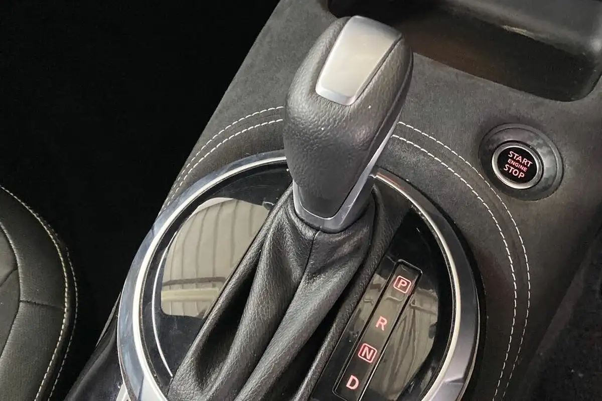2021-nissan-juke-10-dig-t-tekna-dct-big-29