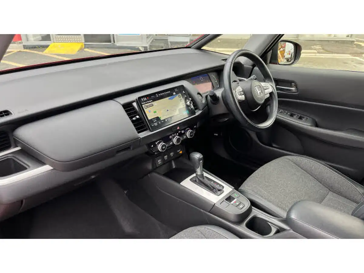 2022-honda-jazz-15-i-mmd-ex-107ps-big-1