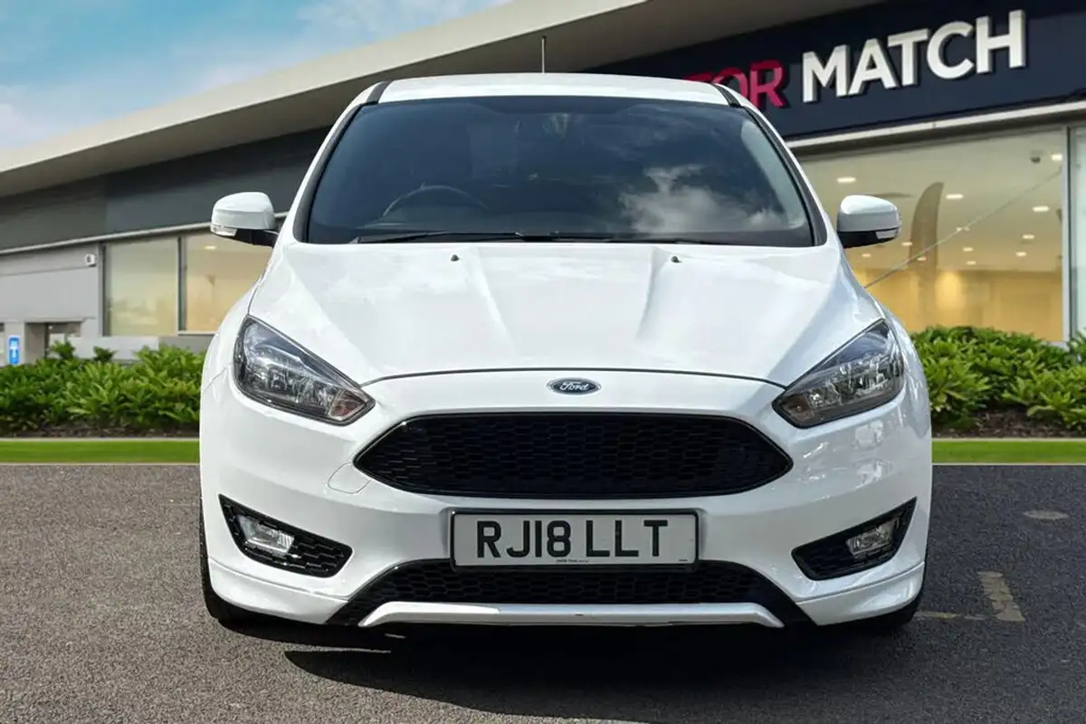 2018-ford-focus-10t-st-line-140ps-hatchback-big-4