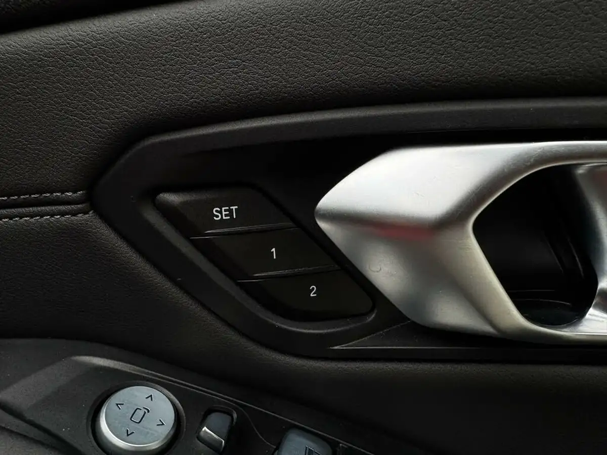 2023-bmw-3-series-30-m3-competition-xdrive-touring-5d-big-58