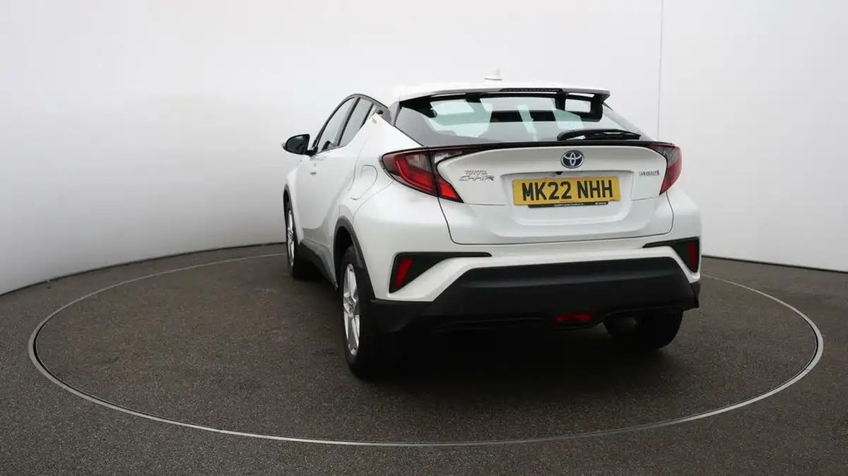 2022-toyota-c-hr-18-vvt-i-icon-big-61