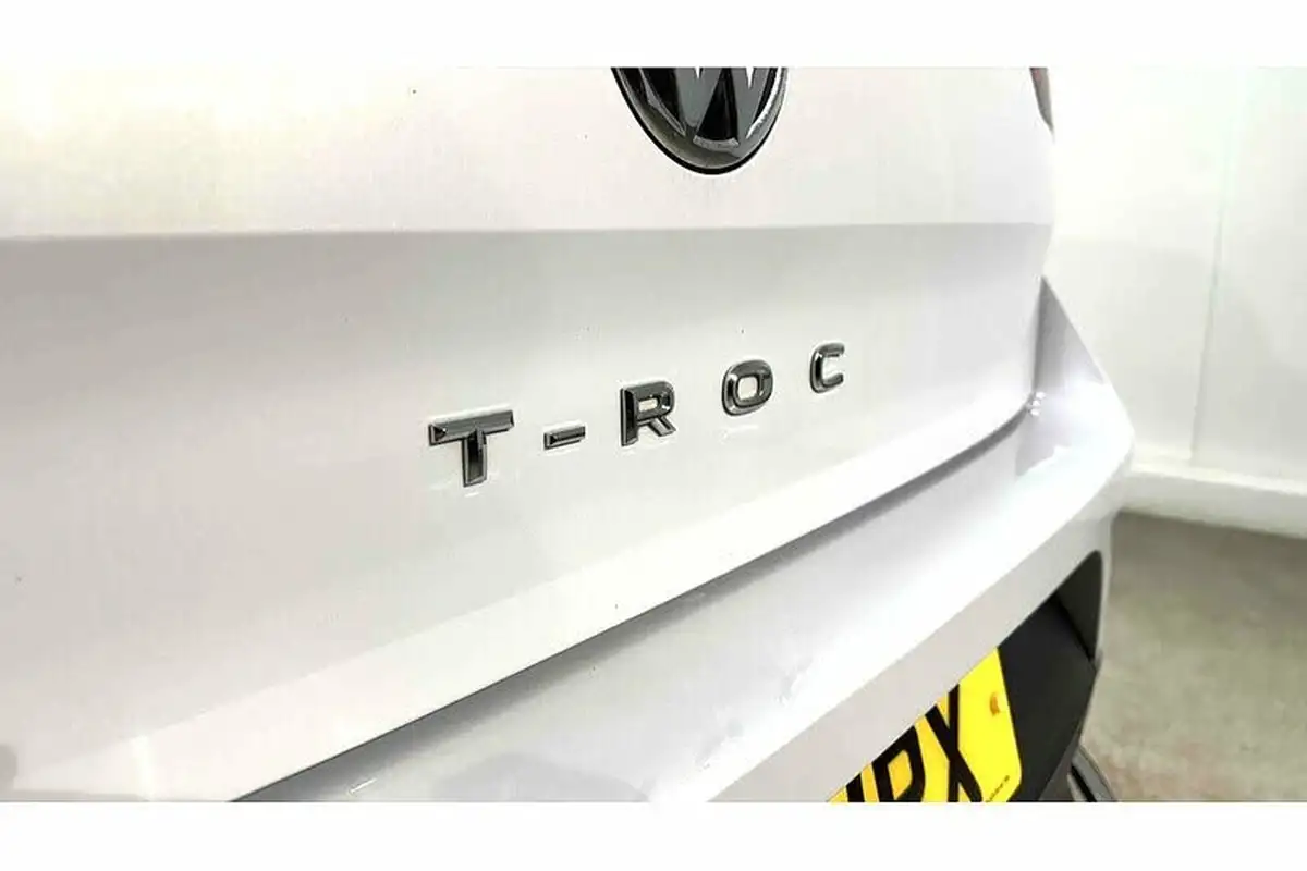 2019-volkswagen-t-roc-20tdi-sel-dsg-big-13