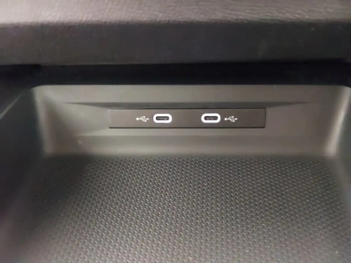 2021-seat-leon-10-tsi-evo-se-dynamic-hatchback-big-12