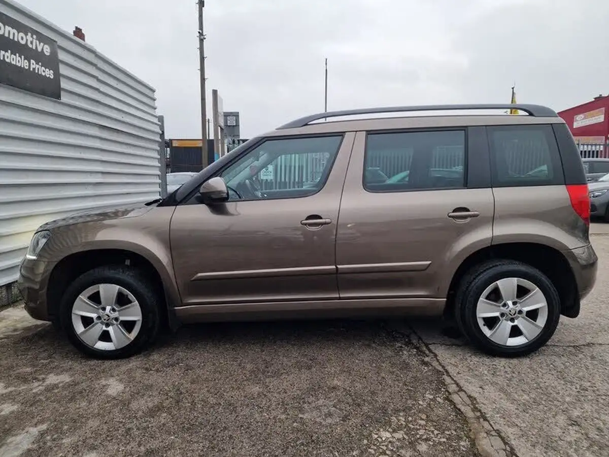 2014-skoda-yeti-16tdi-s-greenline-ii-big-3