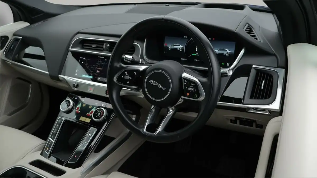 2021-jaguar-i-pace-ev400-hse-big-9