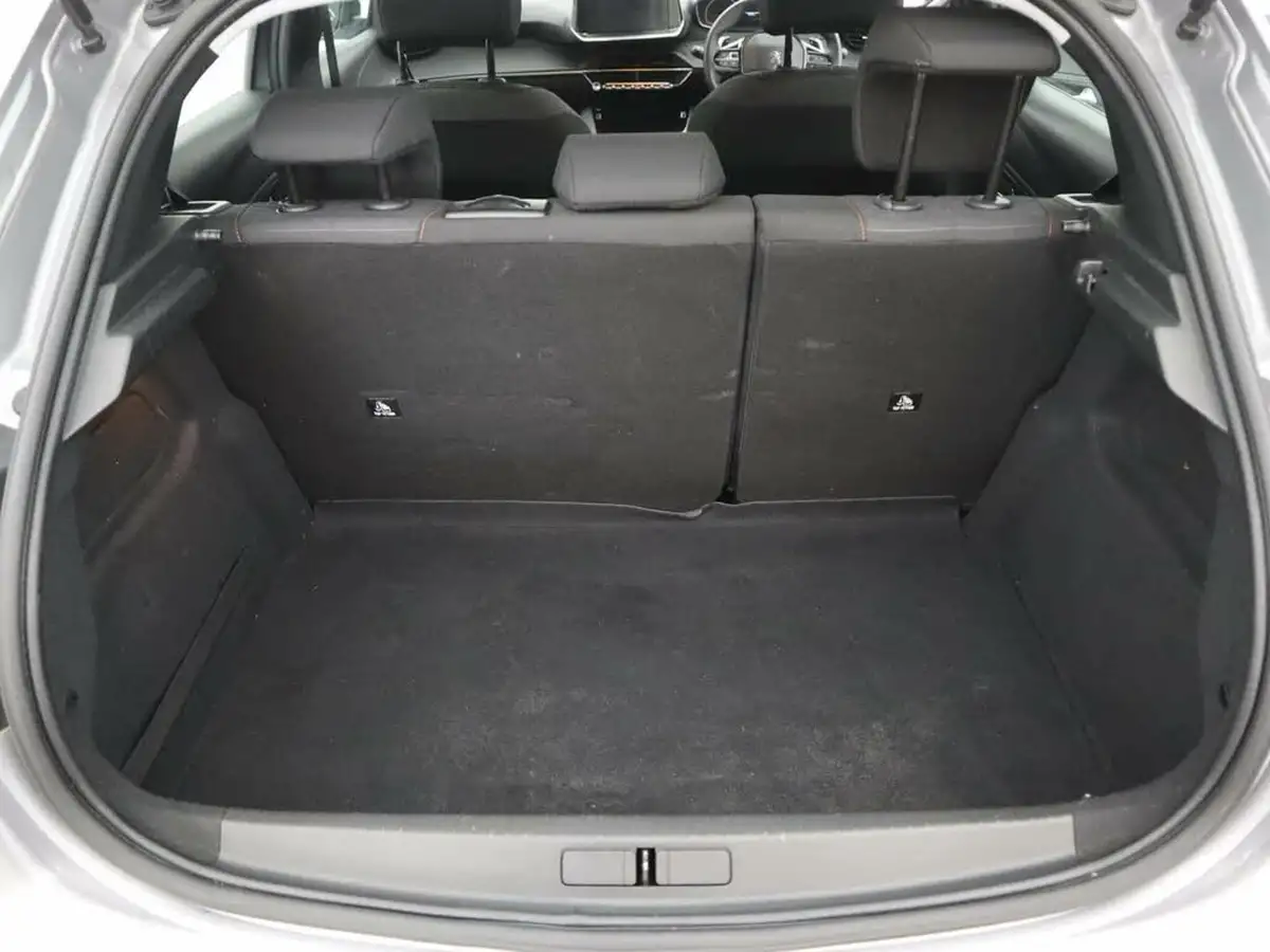 2022-peugeot-208-12-puretech-active-premium-100bhp-eat8-big-8