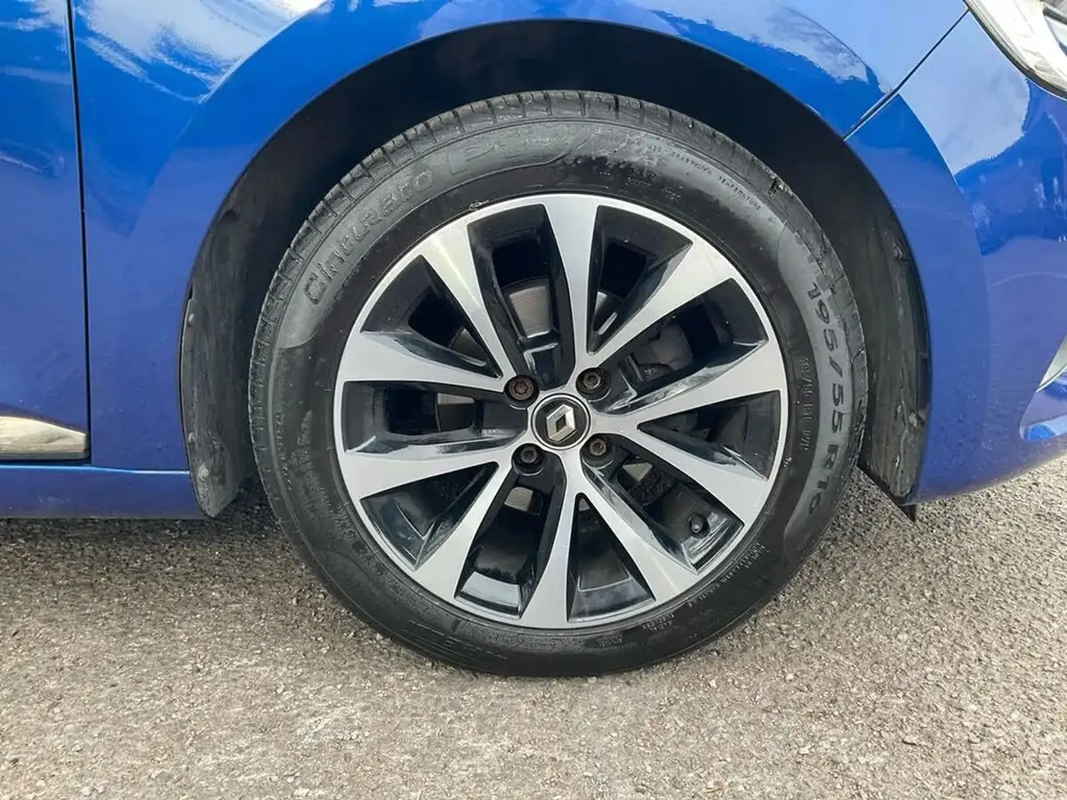 2020-renault-clio-10-sce-iconic-75bhp-big-17