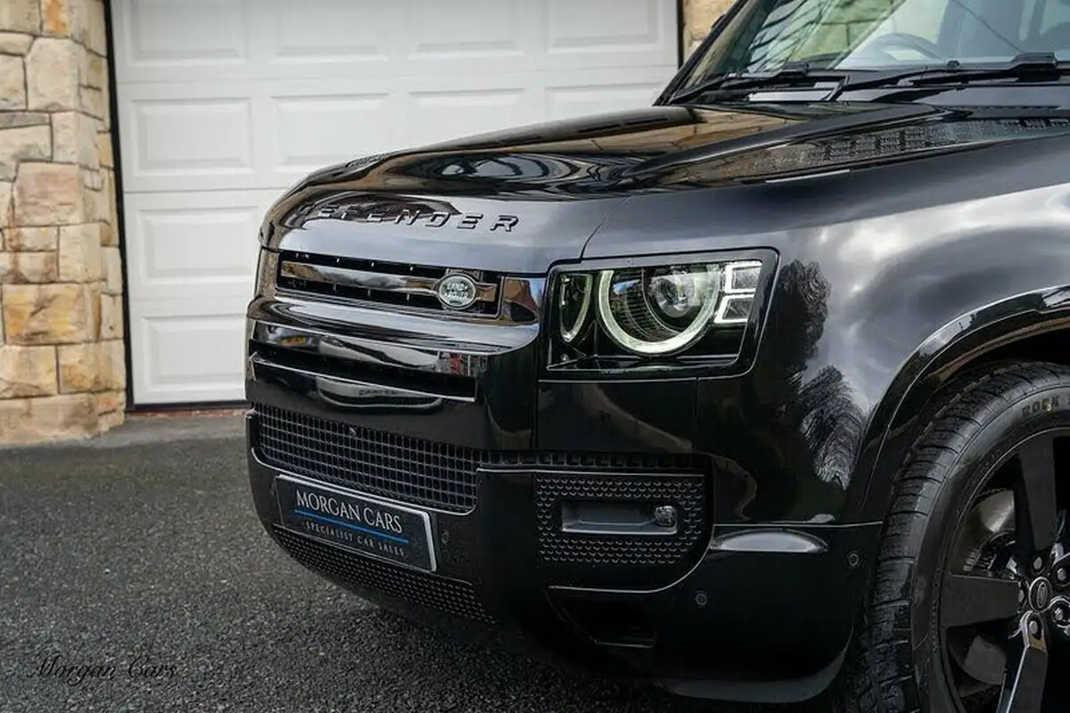 2023-land-rover-110-defender-30-d250-x-dynamic-hse-big-30