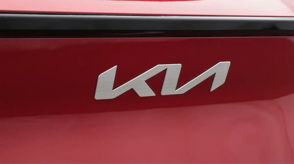 2022-kia-sportage-16-t-gdi-gt-line-226bhp-hev-1598cc-auto-big-21