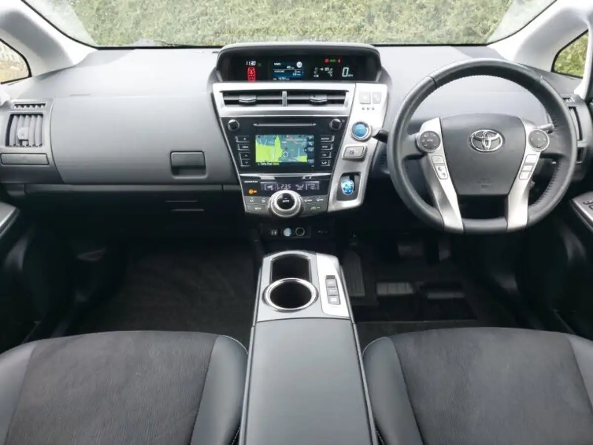 2020-toyota-prius-18-vvt-i-excel-big-2