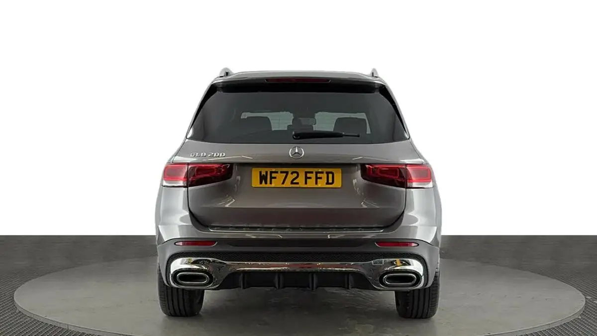 2021-mercedes-benz-glb-class-13-glb200-amg-line-8g-tronic-big-4