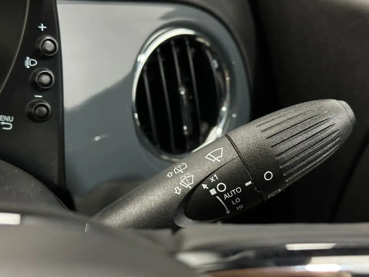 2021-fiat-500-10-dolcevita-big-14