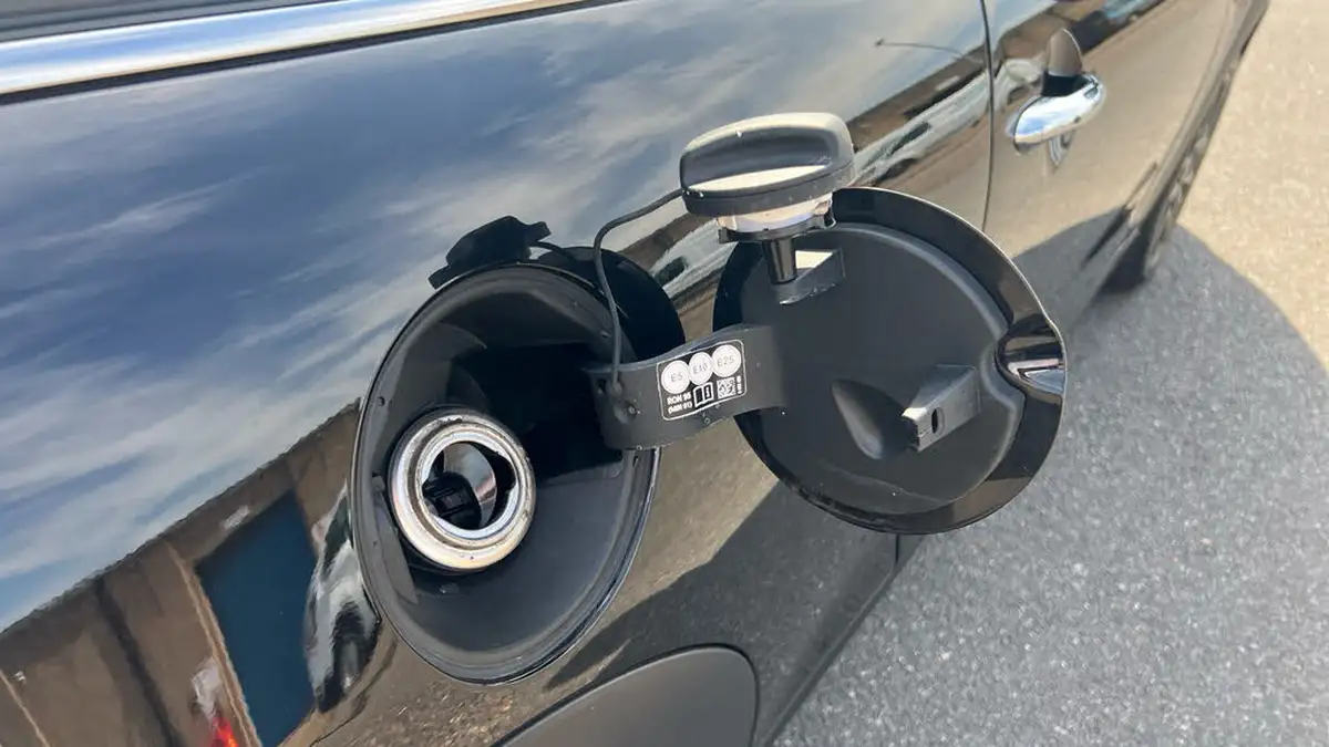 2022-mini-cooper-15-cooper-classic-hatchback-3d-auto-big-48