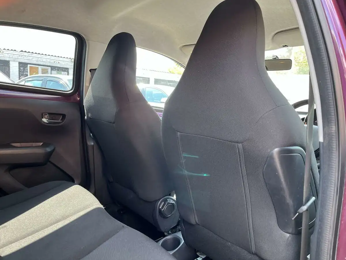 2015-peugeot-108-12-puretech-allure-hatchback-5d-big-16