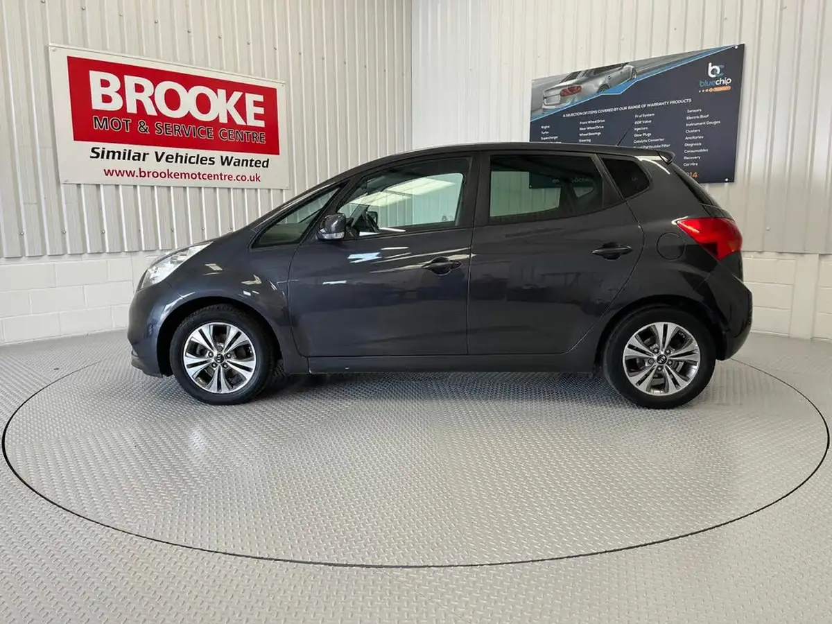 2016-kia-venga-16-3-isg-big-5