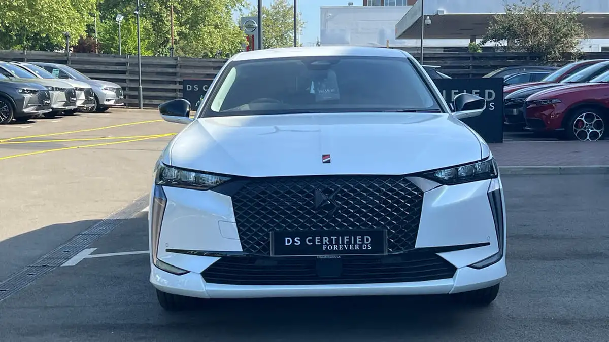 2024-ds-ds-4-e-tense-performance-line-nav-big-7