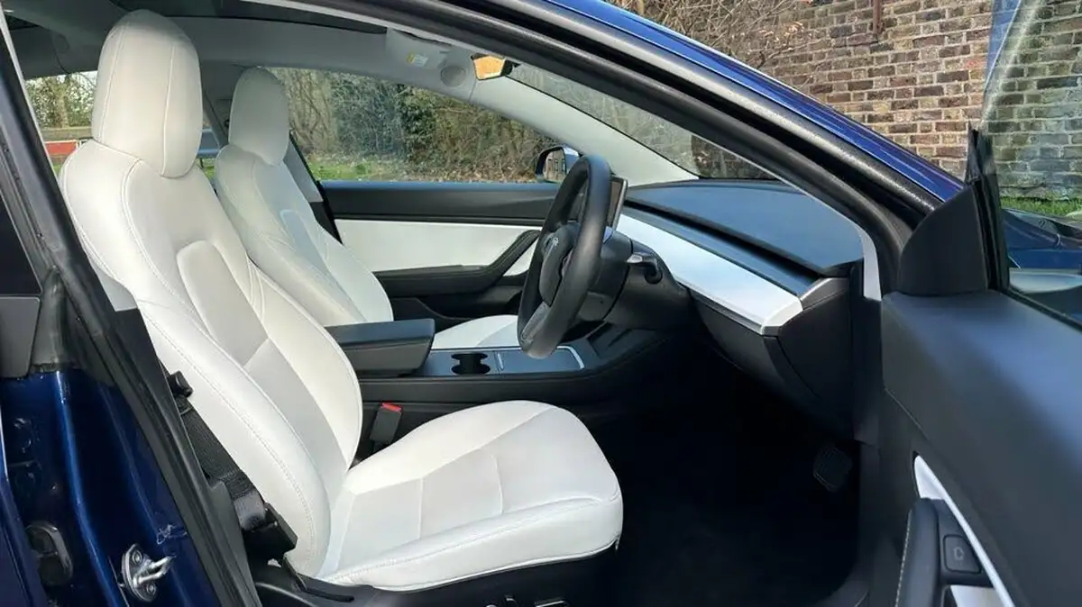 2020-tesla-model-3-e-long-range-big-12