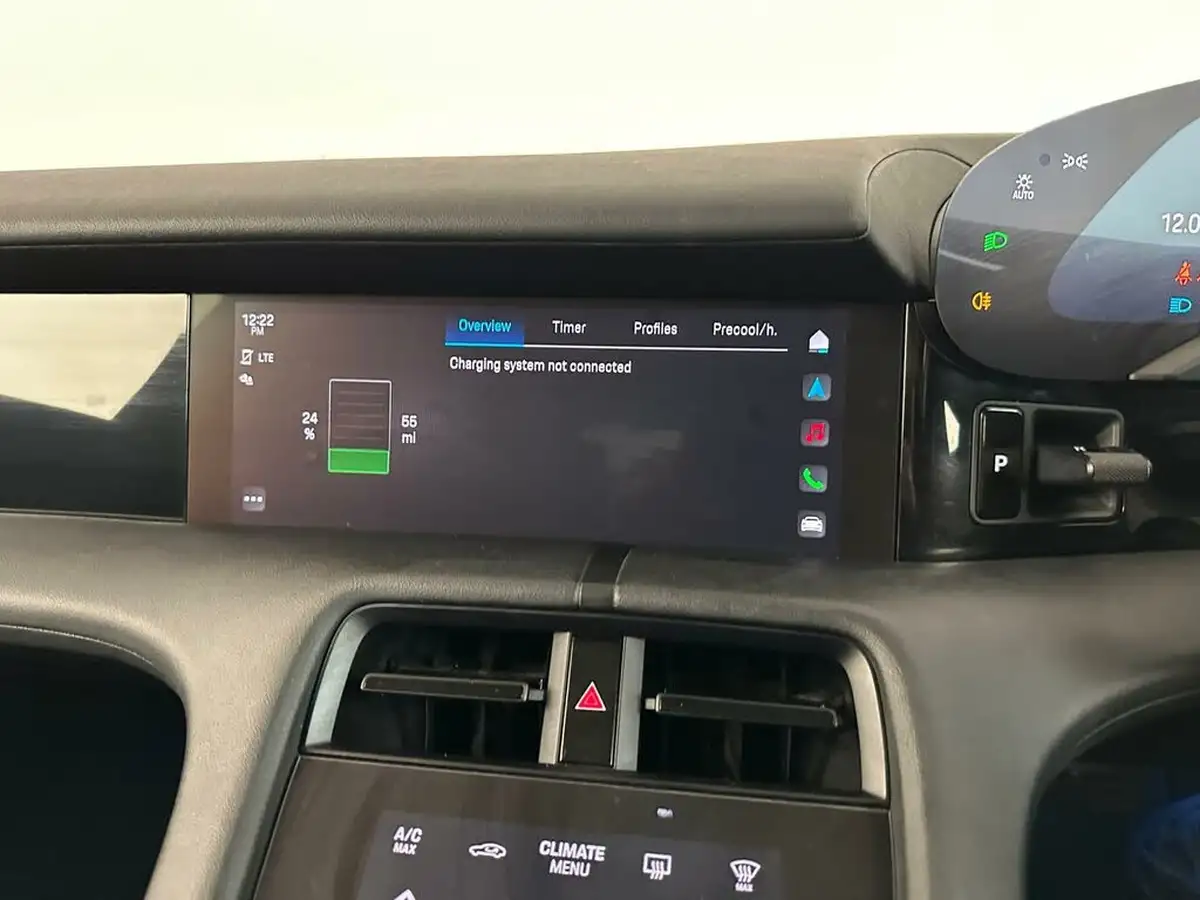 2021-porsche-taycan-e-base-476ps-performance-battery-plus-big-42