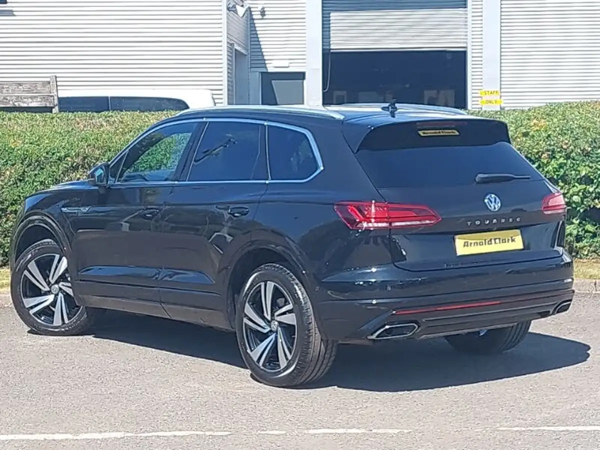 2019-volkswagen-touareg-30tdi-r-line-tech-286ps-big-1