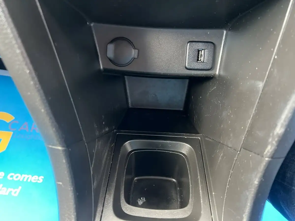 2017-suzuki-swift-12-sz2-5d-big-43
