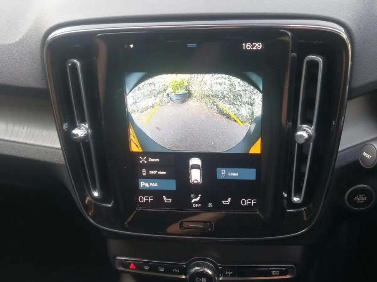 2021-volvo-xc40-15-t5-inscription-pro-258bhp-big-12