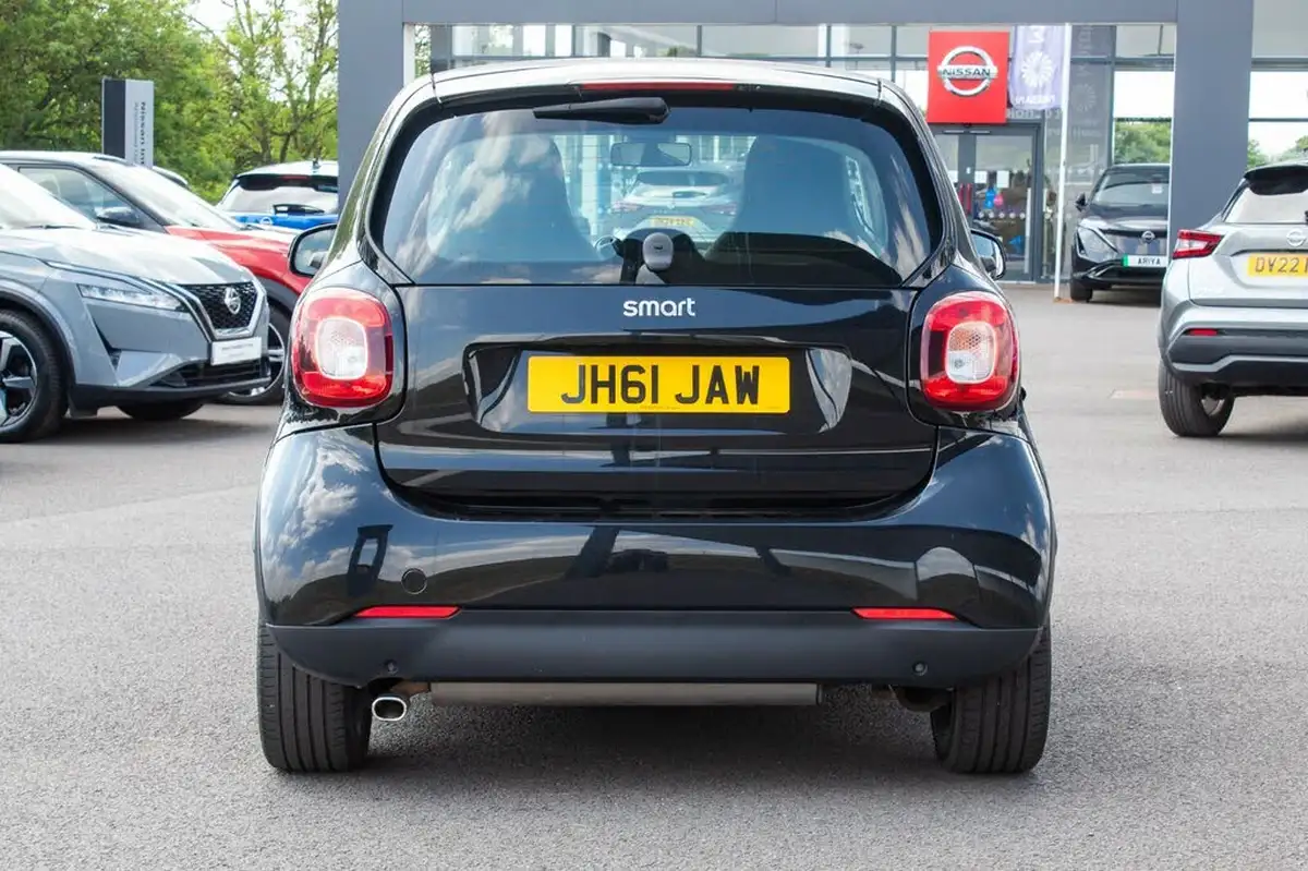 2017-smart-fortwo-10-prime-sport-71bhp-ss-coupe-twinamic-big-6