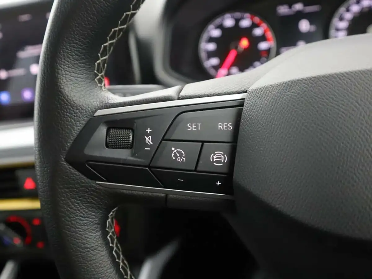 2022-seat-arona-10-tsi-evo-se-technology-big-32