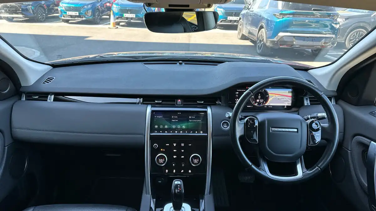 2020-land-rover-discovery-sport-20-d180-se-big-3